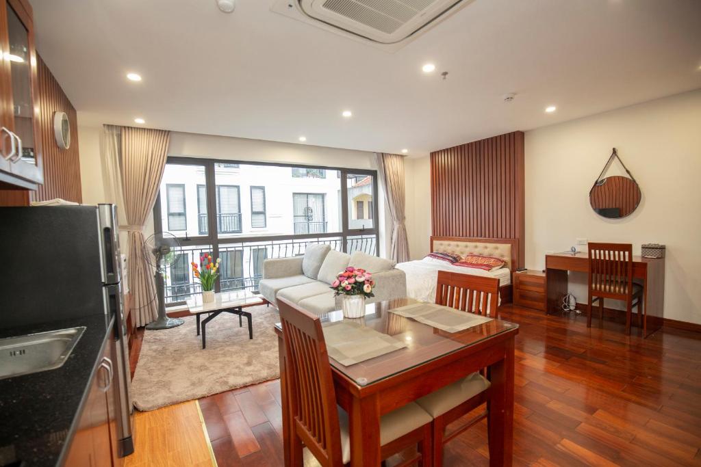 Sumitomo 10 Apartment- No 66 lane 12 Dao Tan Street