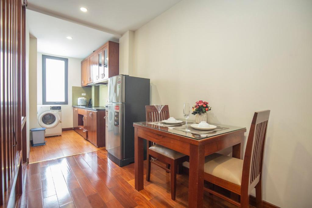 Sumitomo 10 Apartment- No 66 lane 12 Dao Tan Street