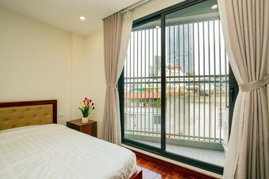 Sumitomo 10 Apartment- No 66 lane 12 Dao Tan Street