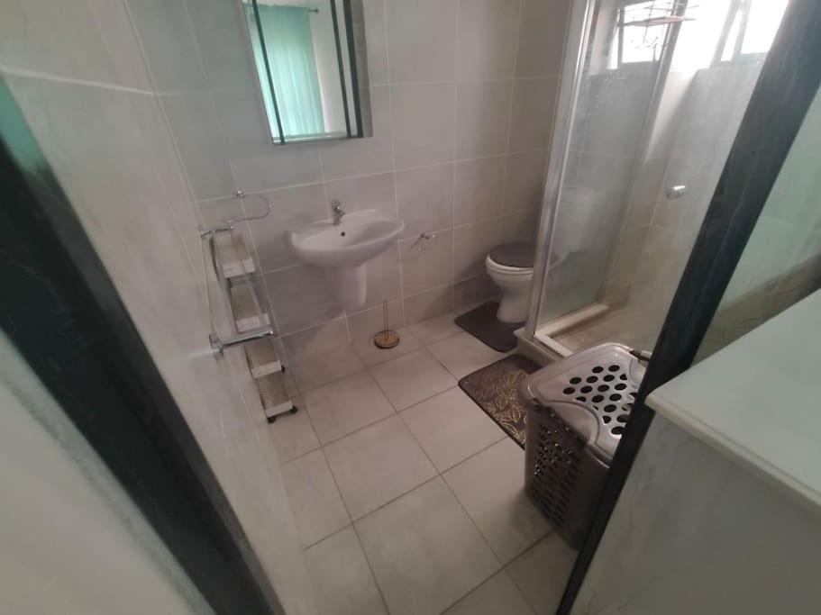 Quiet 3 bed all to yourself photo 2