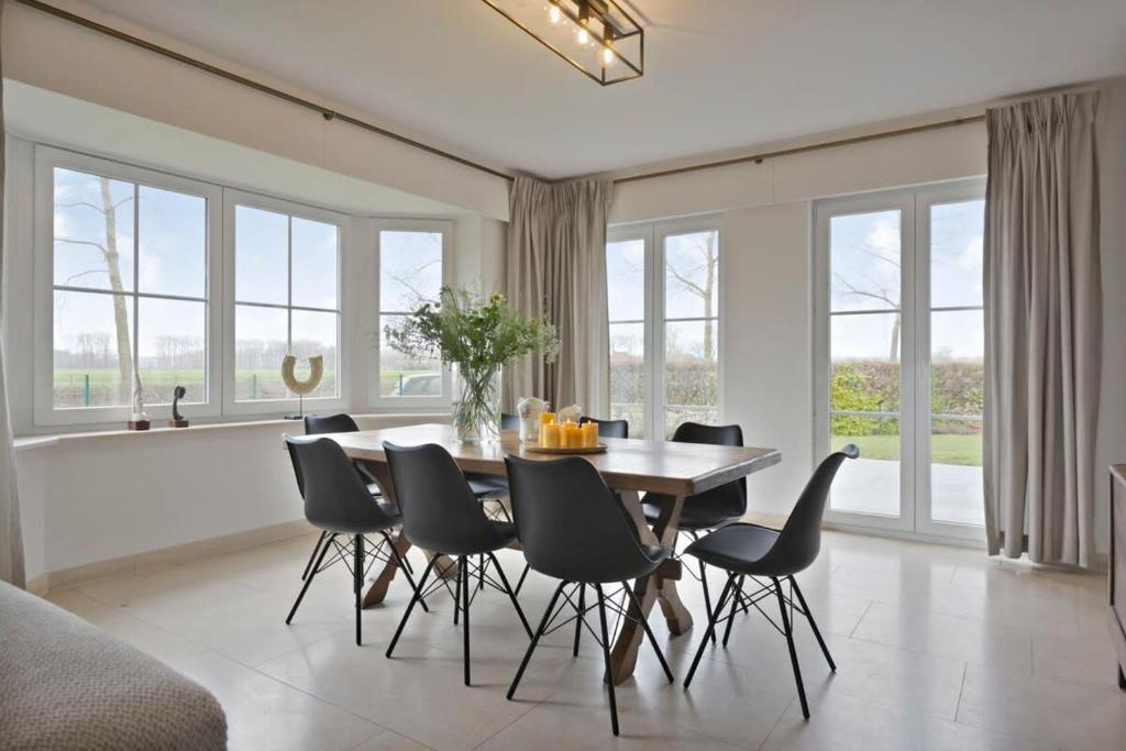 Huswell - Family house with a beautiful view in Damme photo 4