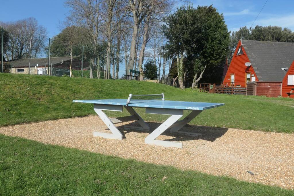 Chalet Number 9 Kingsdown Holiday Park - Tap to explore photos