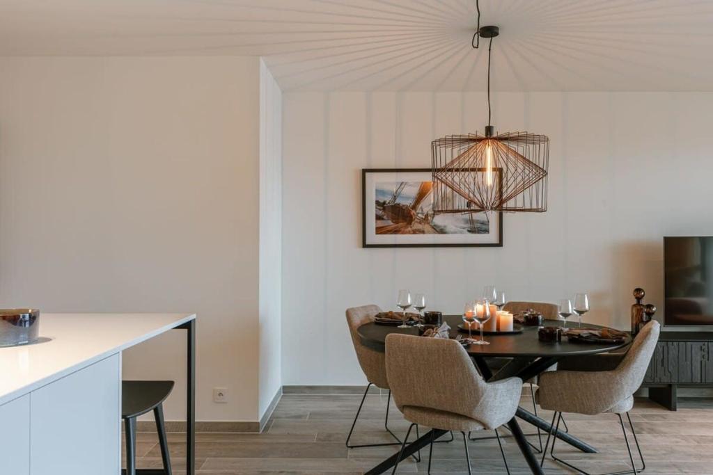 Huswell - Beautiful apartment overlooking the marina photo 3