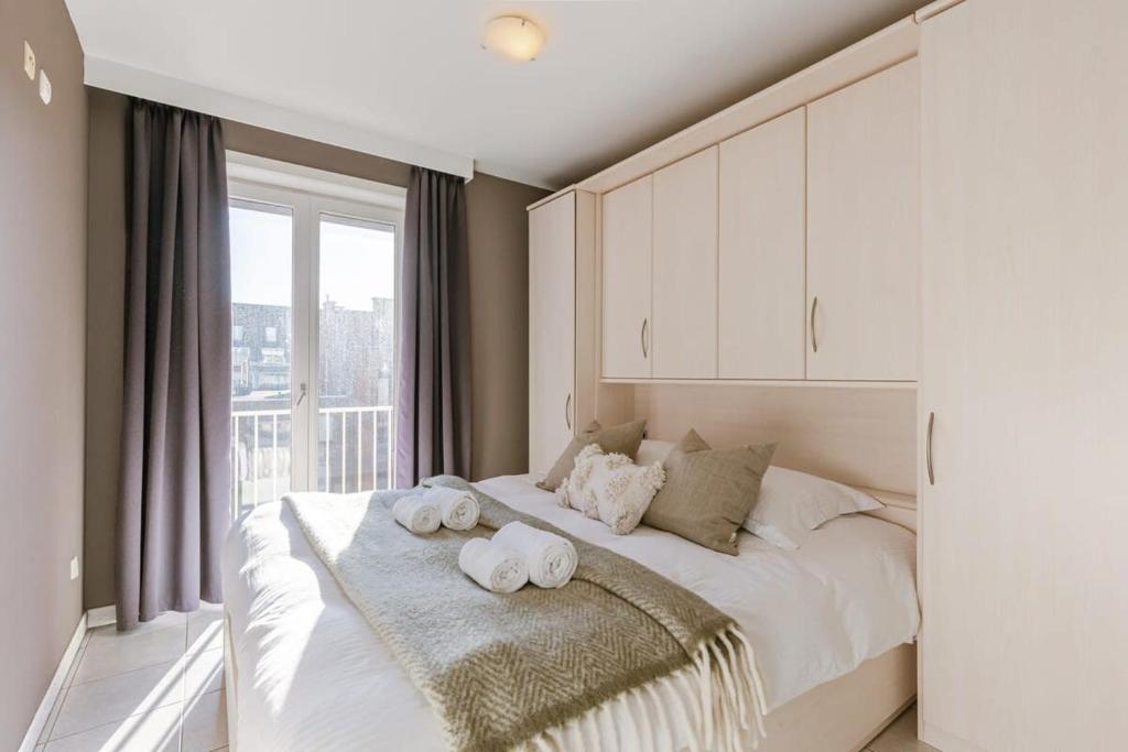 Huswell - Bright apartment with 2 terraces close to beach photo 3