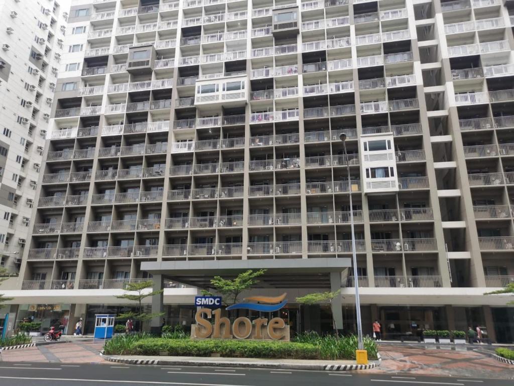 Shatze's Place-One Bedroom Pool view near MOA and Airport, Metro Manila