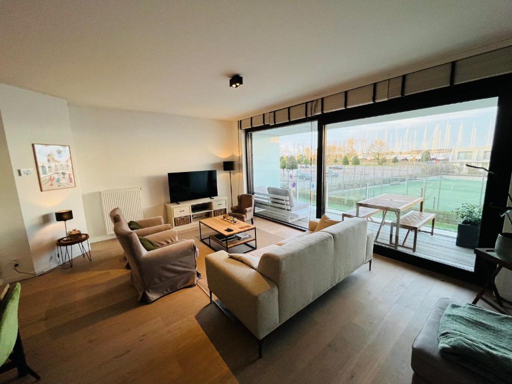 Ruim en modern appartement ideaal gelegen tussen zee en jachthaven photo 4