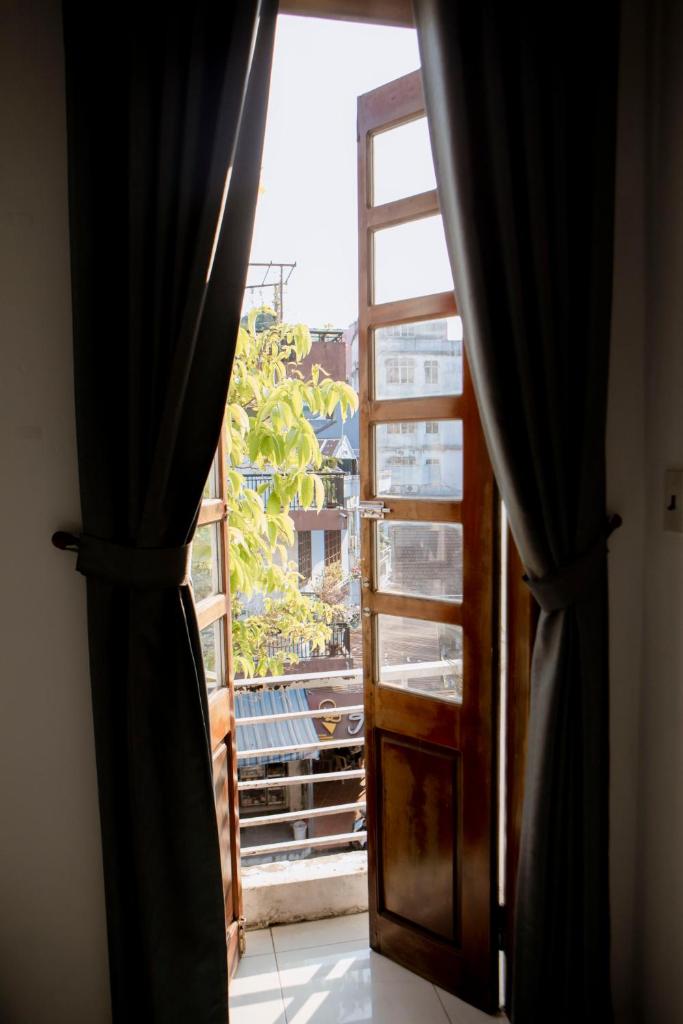 Golden Guesthouse