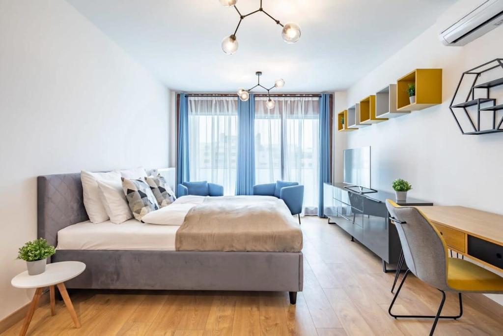 Brand new central flat - Tap to explore photos