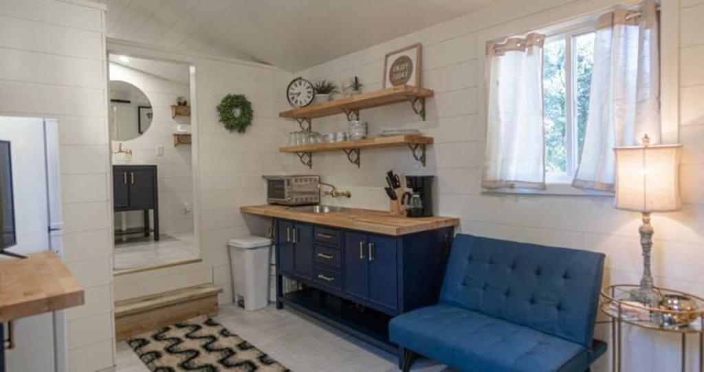 Columbus First Tiny House Amenities & Charm image