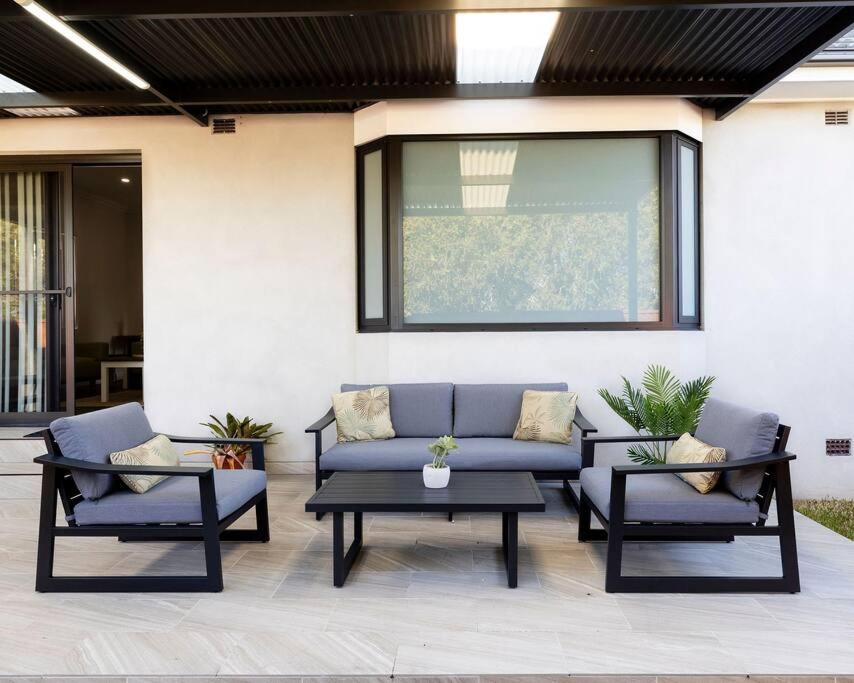 Modern Home in the Heart of Bankstown photo 1