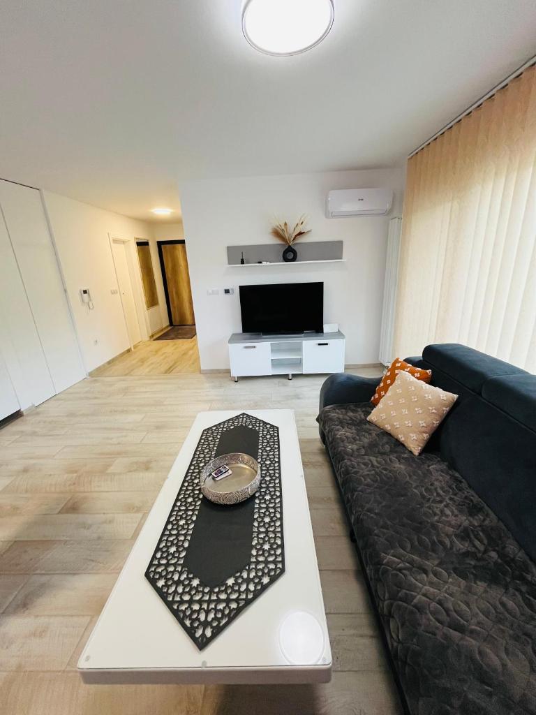 Happy Dreams Oasis Cazin Full of Feelings & Emotions Good Wi-Fi Netflix & Chill, 60m2 photo 1