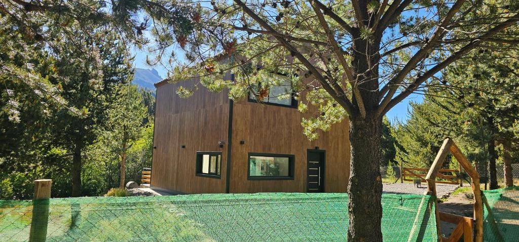 Casa del Río CON 3 DORMITORIOS Y 2 BAÑOS photo 1