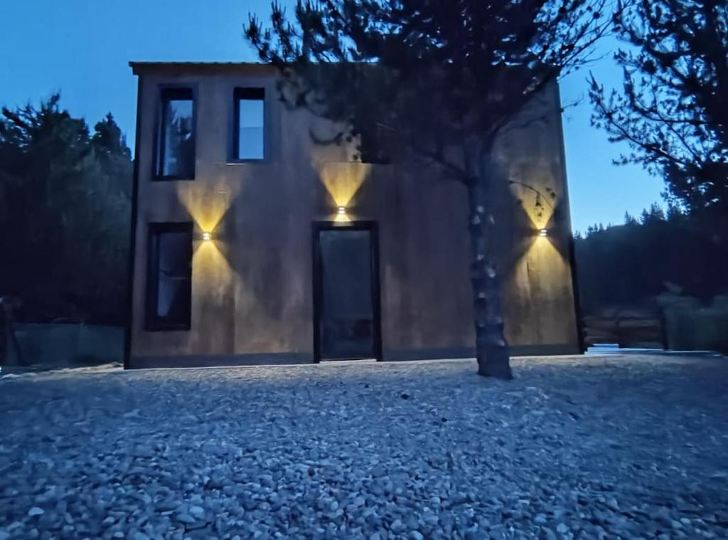 Casa del Río CON 3 DORMITORIOS Y 2 BAÑOS photo 4