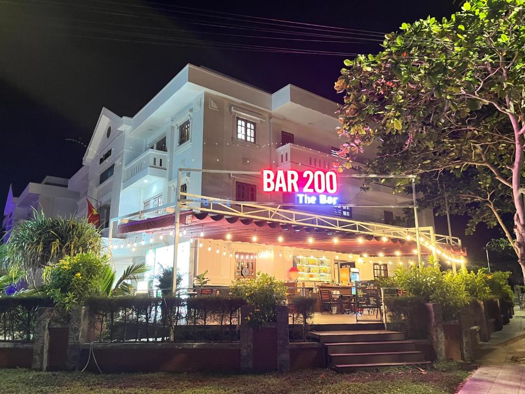 Con Dao Tan Son Nhat Hotel