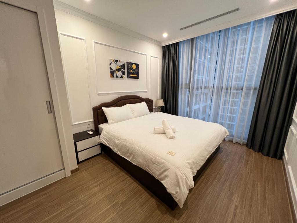 Nanahousing-3 Bedroom Apartment Vinhomes Skylake