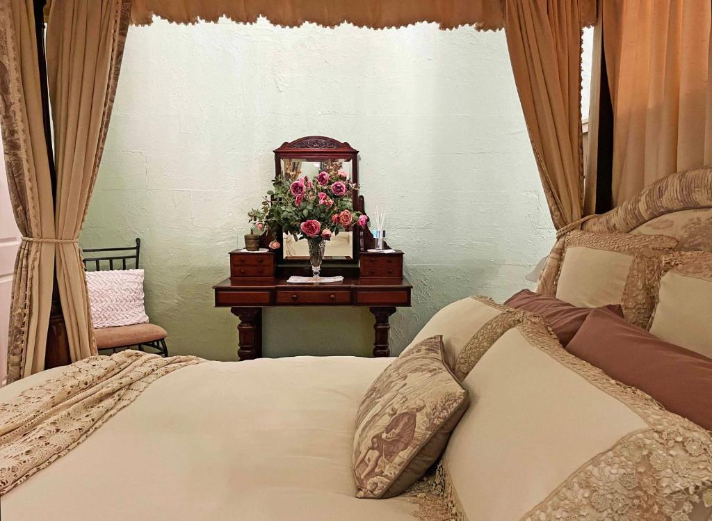 Gold and Grapes Garden Suites photo 2