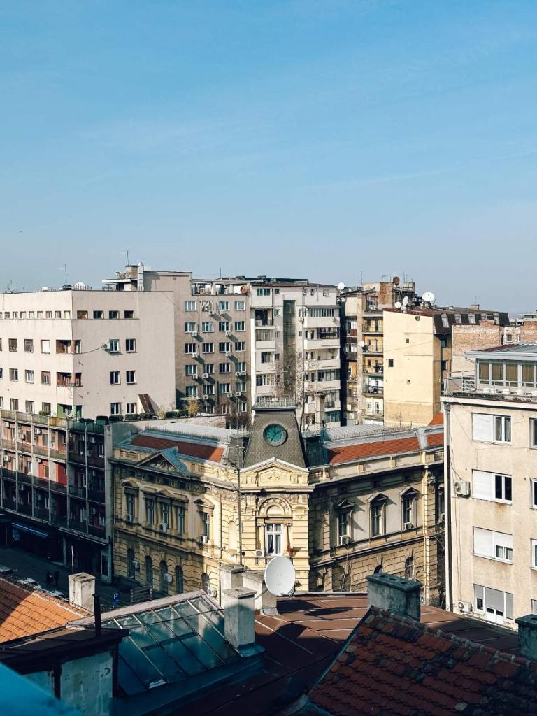 CIRCLE OF 2, Belgrade