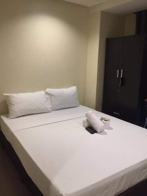 Spacious Studio Apartment B301, Metro Manila