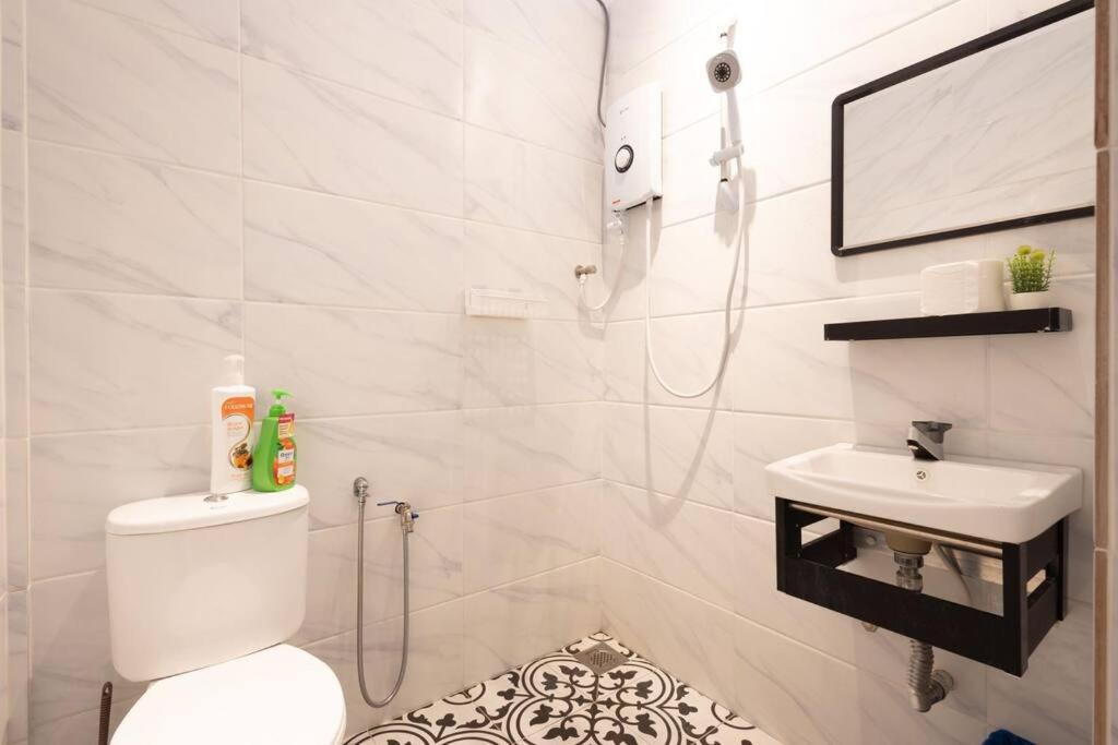 Casa for 2 - Private Studio Ipoh - Tap to explore photos