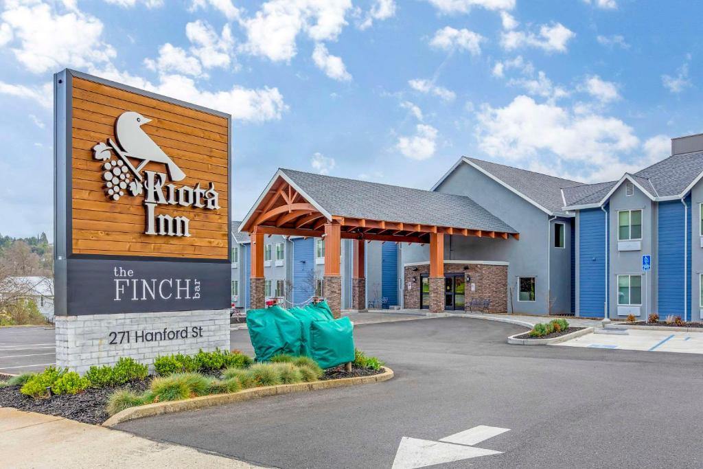 Kiota Inn Ascend Hotel Collection image