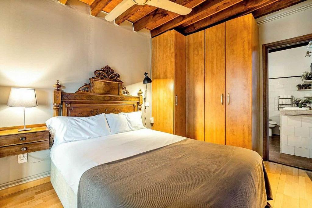 The Collection Barcelona - Paseo de Gracia sunny 2BR penthouse - Tap to explore photos