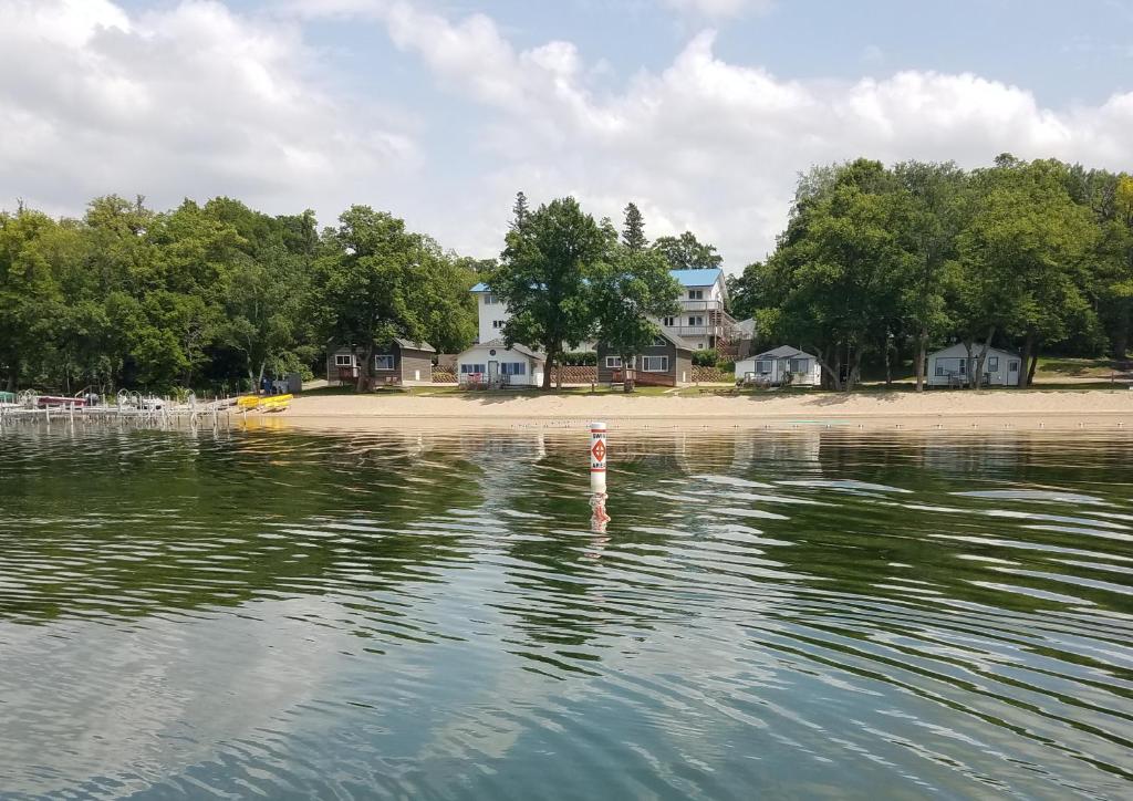 Viking Bay Resort & Lodge image