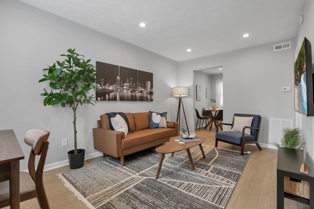 The Schumacher Townhouse - 2 BR image