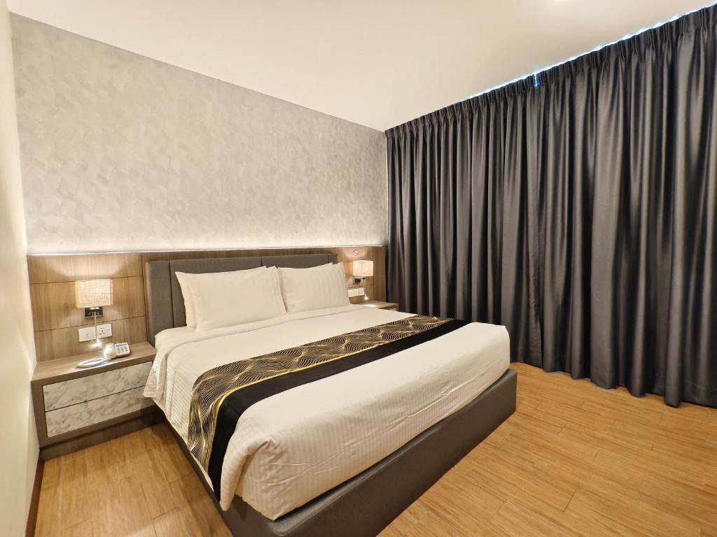 Veno Hotel - Tap to explore photos