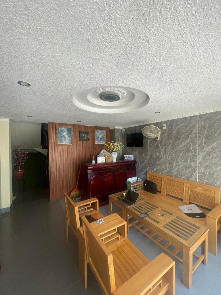 Hometravel Nha Trang