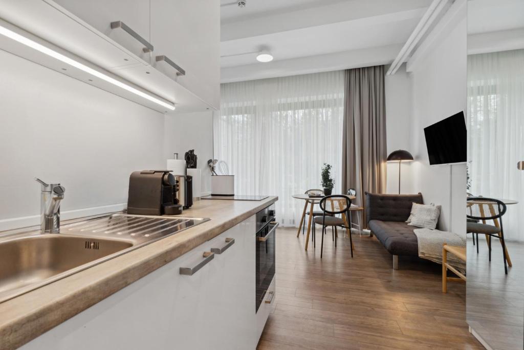 Limehome Munich Fritz-Erler Str. - Tap to explore photos