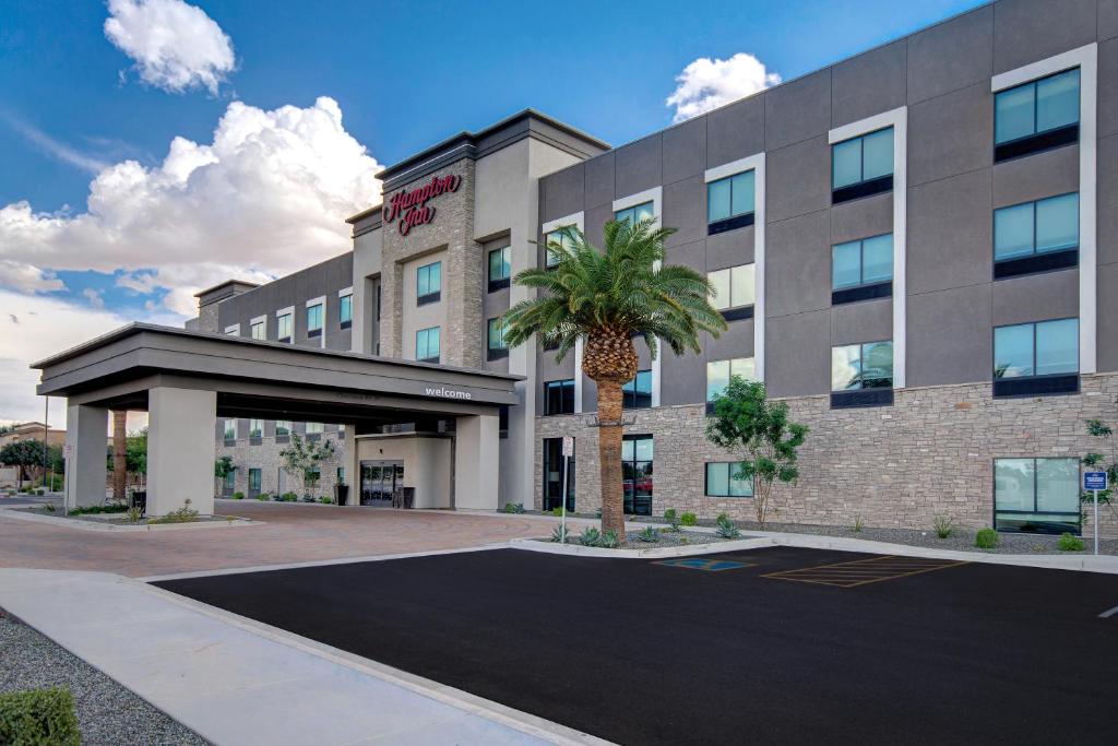 Hampton Inn Queen Creek image