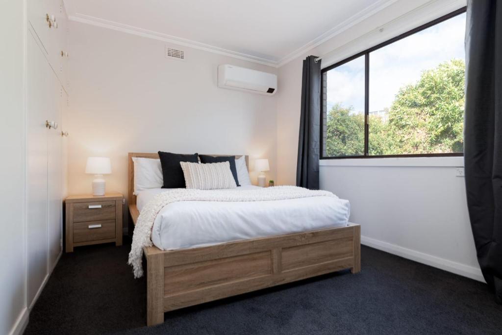 Homely Hideaway with Parking & WiFi photo 4
