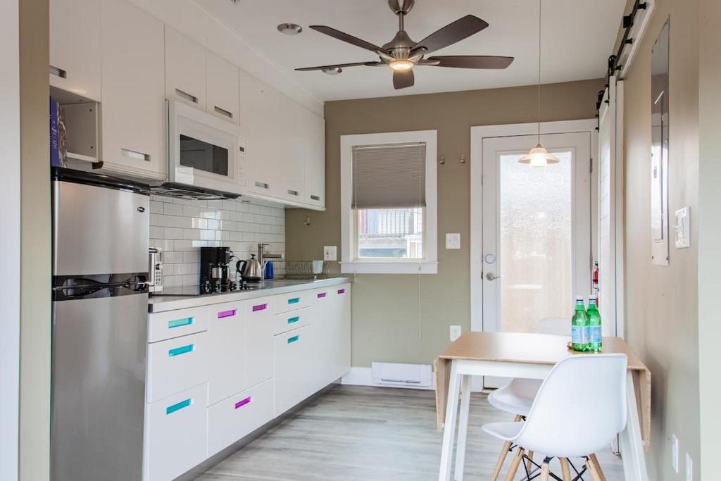 Eastern Market Carriage house efficiency PRIVACY image