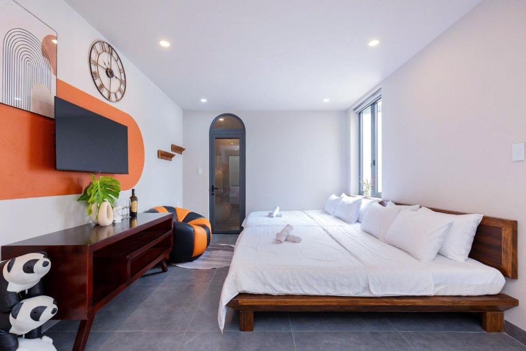 Wabi Sabi Villa * Hồ Bơi Thác Nước 140 m2 * Phòng Karaoke Thủy Cung