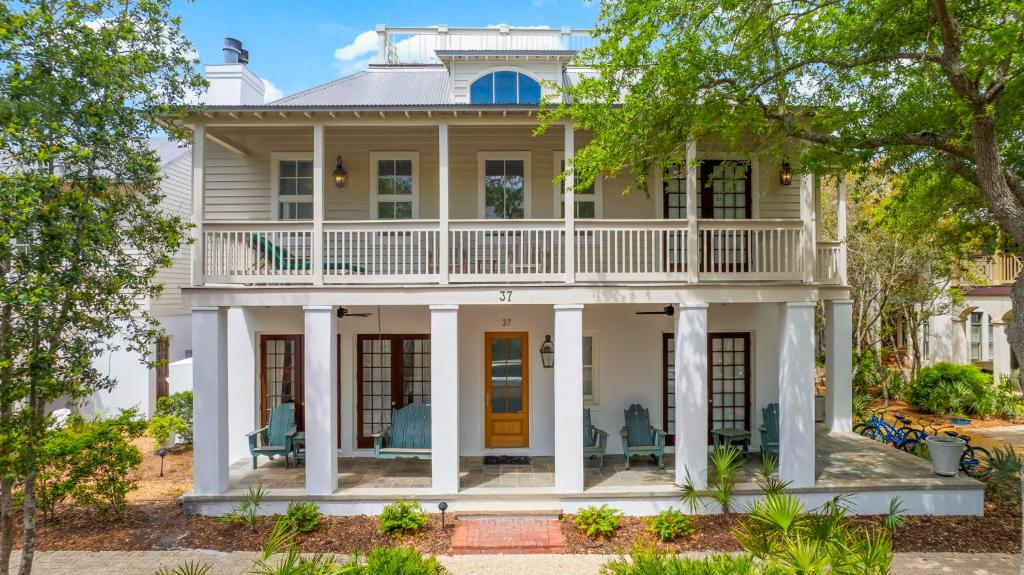 Georgetown Cottage by 30A Escapes image