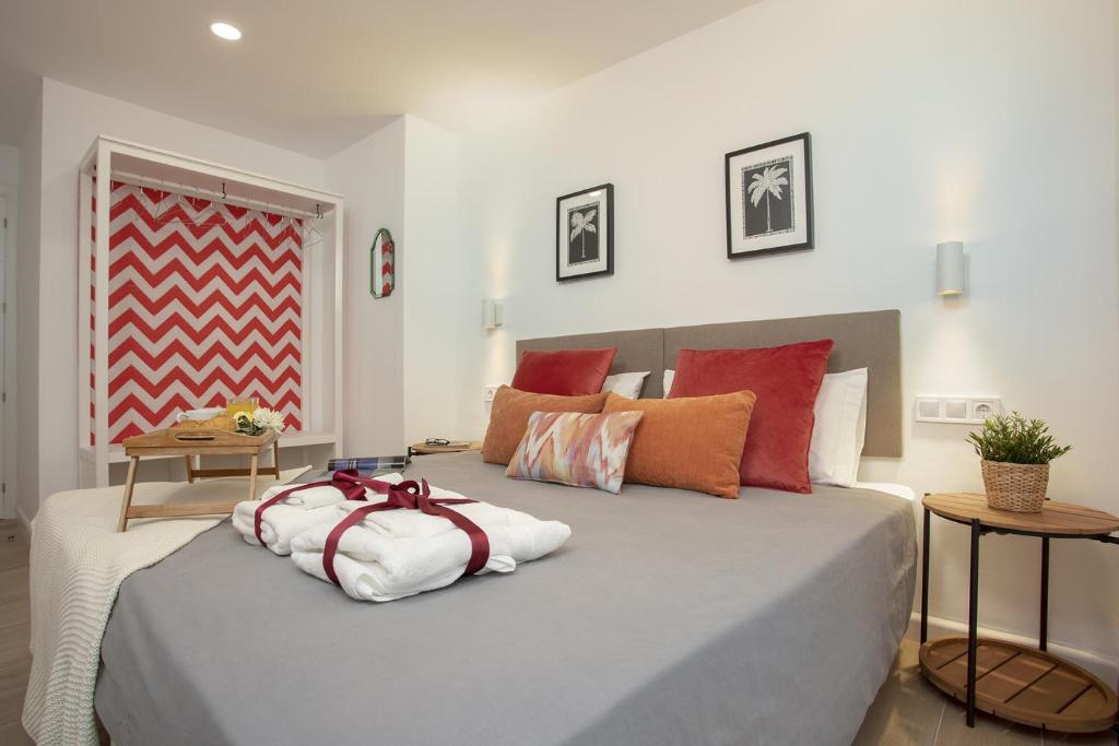 -MalagaSunApts-El Palo Dream & Beach - Tap to explore photos