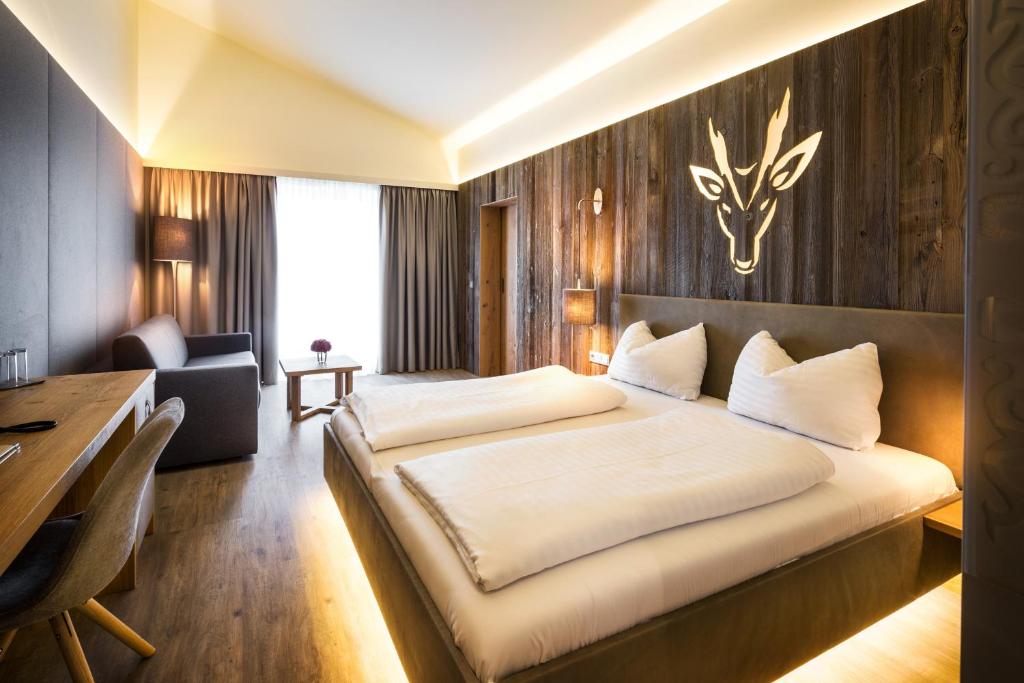 Семейный (Улучшенный семейный номер), Hotel Gerl