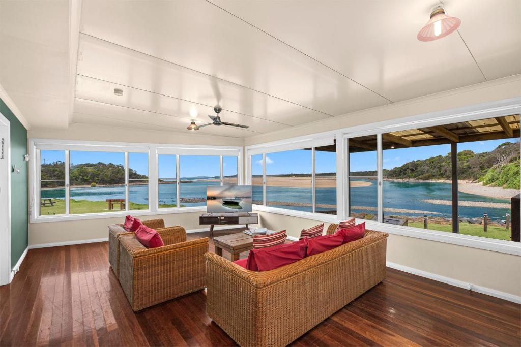 Lobster Cottage photo 1