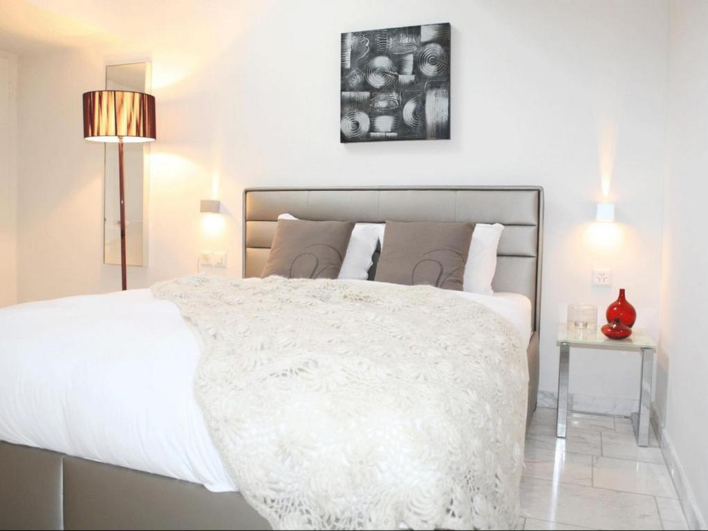 Апартаменты (Duplex Apartment Senior, Building 46), VISIONAPARTMENTS Zurich Binzmühlestrasse