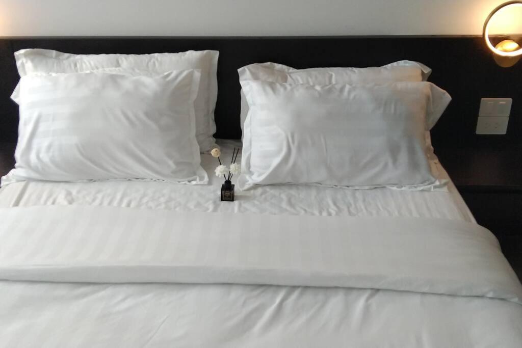 Căn hộ cao cấp 2pn-view đẹp-5'Tràng Tiền, Vincom