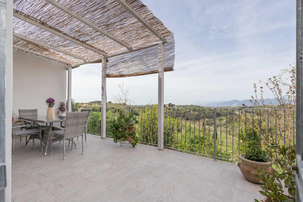 [- Sotto la Loggia -] Room Type - One-Bedroom Apartment