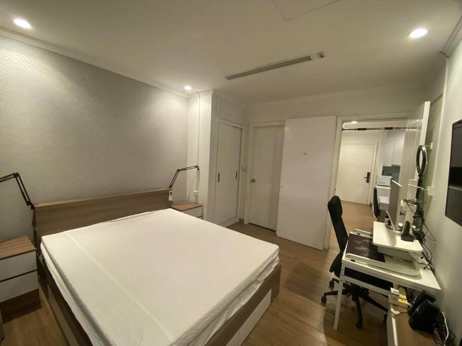 Modern 2 bedroom apartment in central of Hanoi