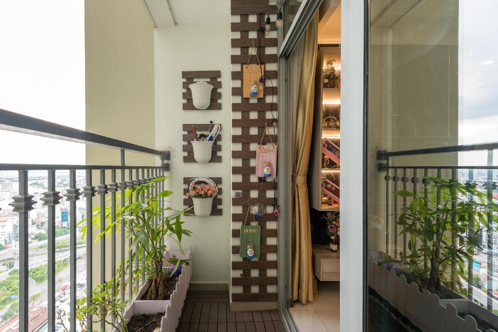 VINHOMES LANDMARK CONDOTEL SUITE