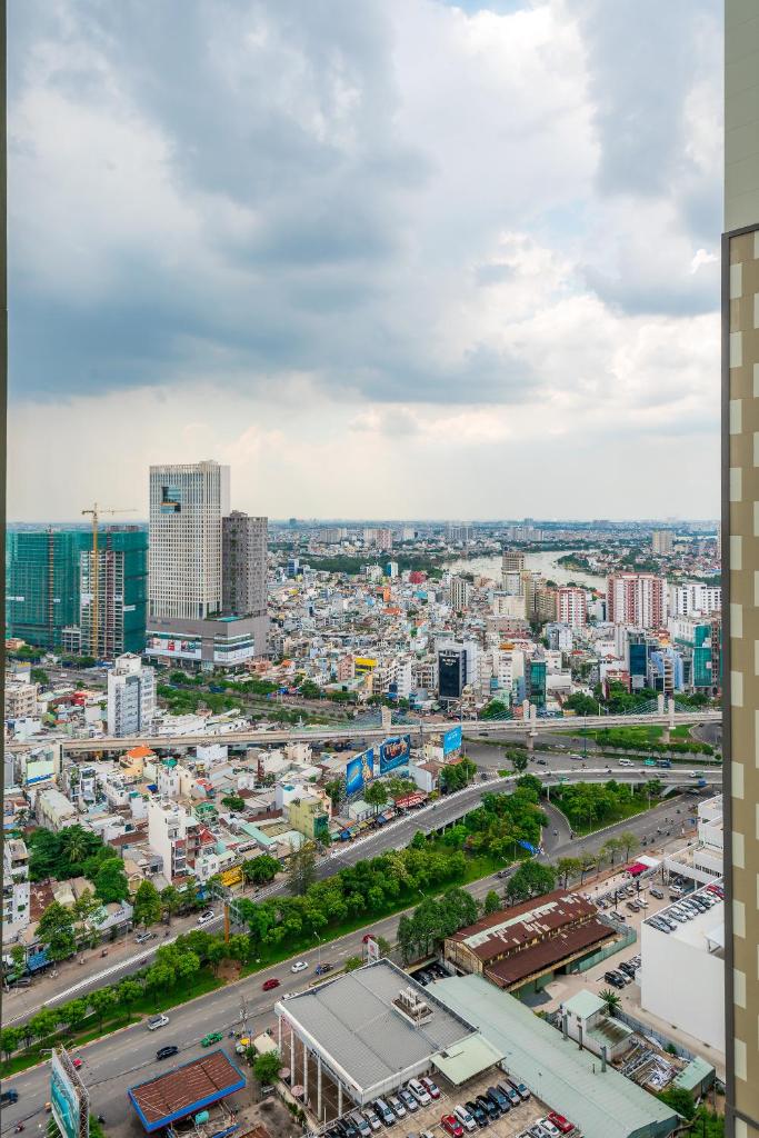 VINHOMES LANDMARK CONDOTEL SUITE