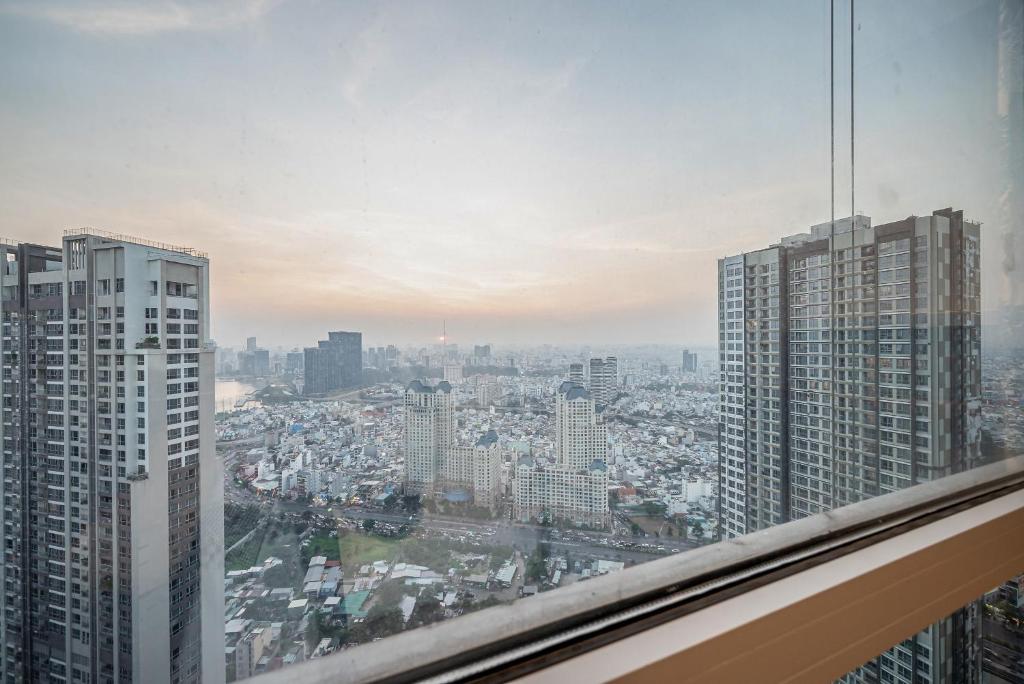 VINHOMES LANDMARK CONDOTEL SUITE