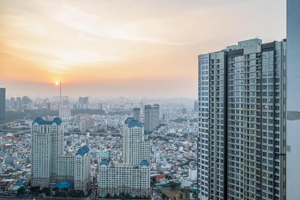 VINHOMES LANDMARK CONDOTEL SUITE