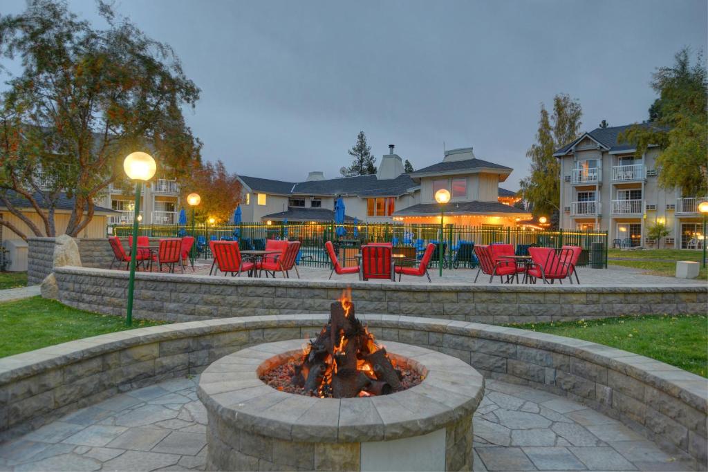 Beach Retreat & Lodge at Tahoe photo 3