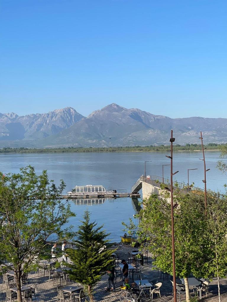 Hotel Shkodra Lake photo 2