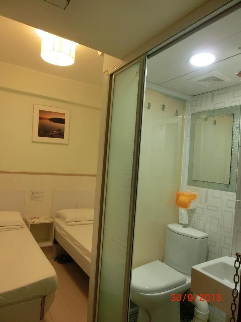 Li Cheng Guesthouse Room Type - Small Twin Room