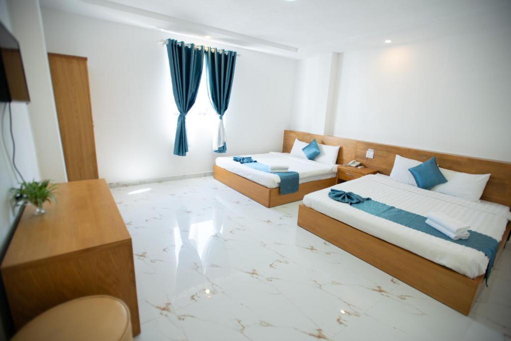 Tea leaf Hotel